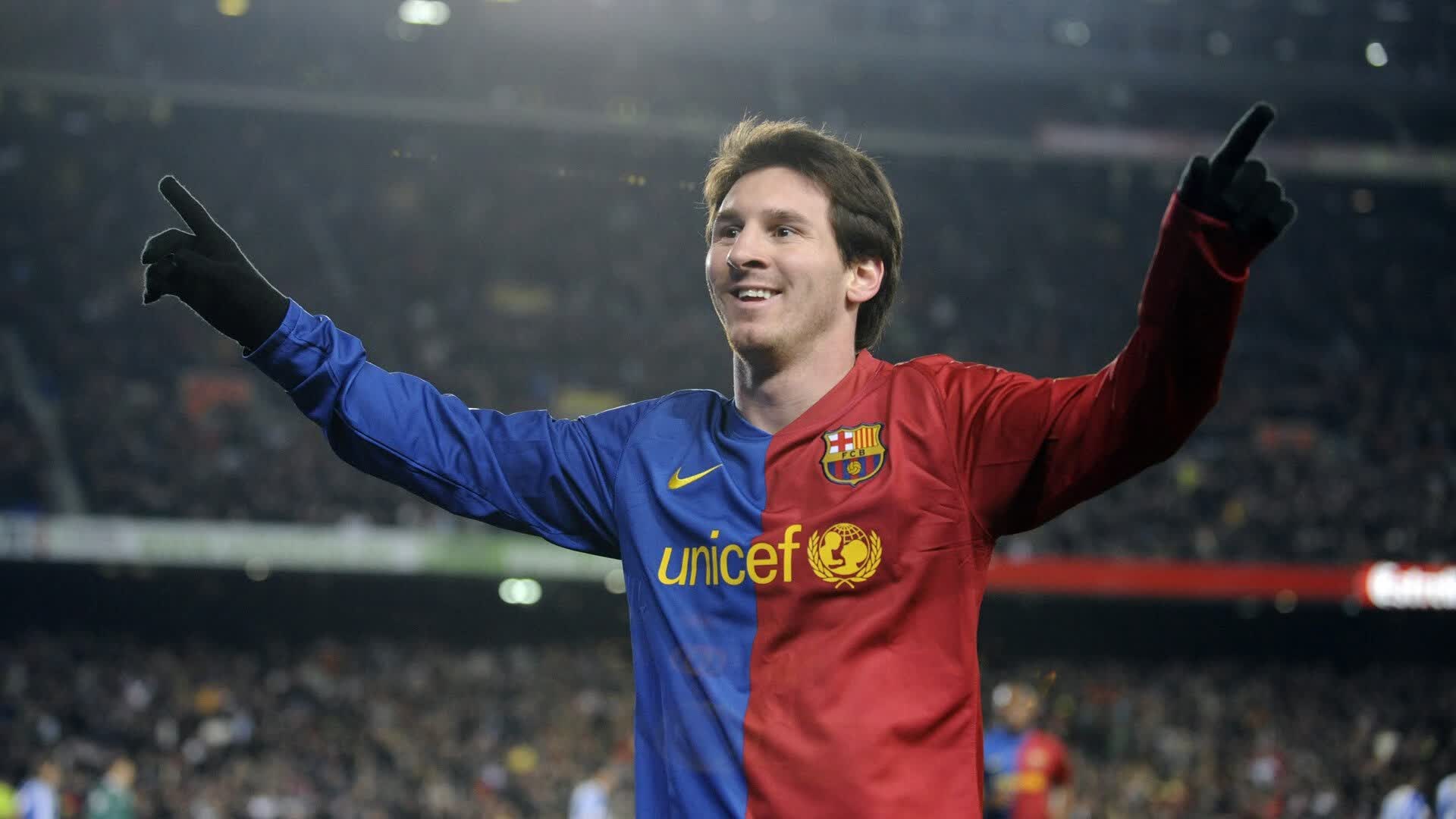 开云体育app-贝林厄姆单刀失手，武磊客串门神一战封神！当中国前锋站在球门线上，他成了全队最大功臣，武磊门线救险！贝林厄姆单刀遭神扑，中国前锋客串门将成英雄